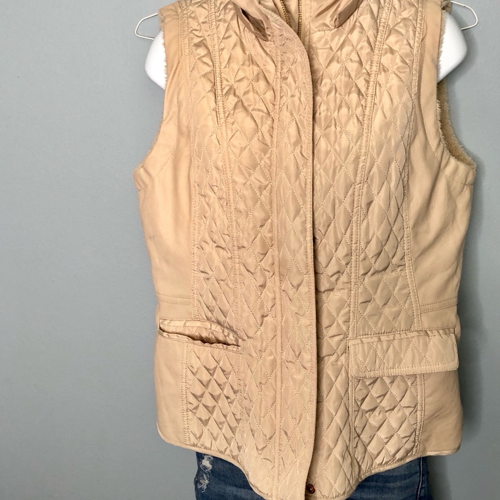 Daisy Shell Vest Large - Picture 2 of 7